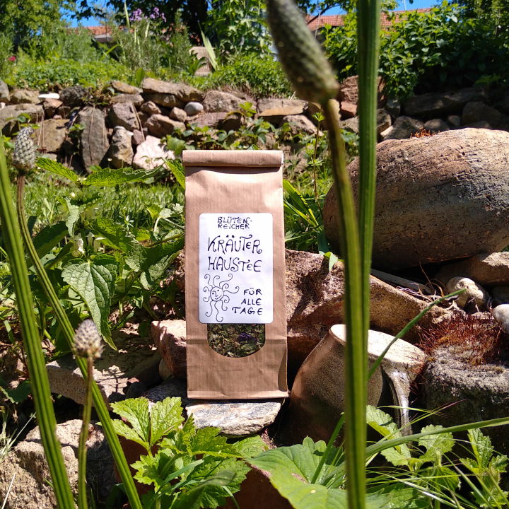 Kräuterhaustee